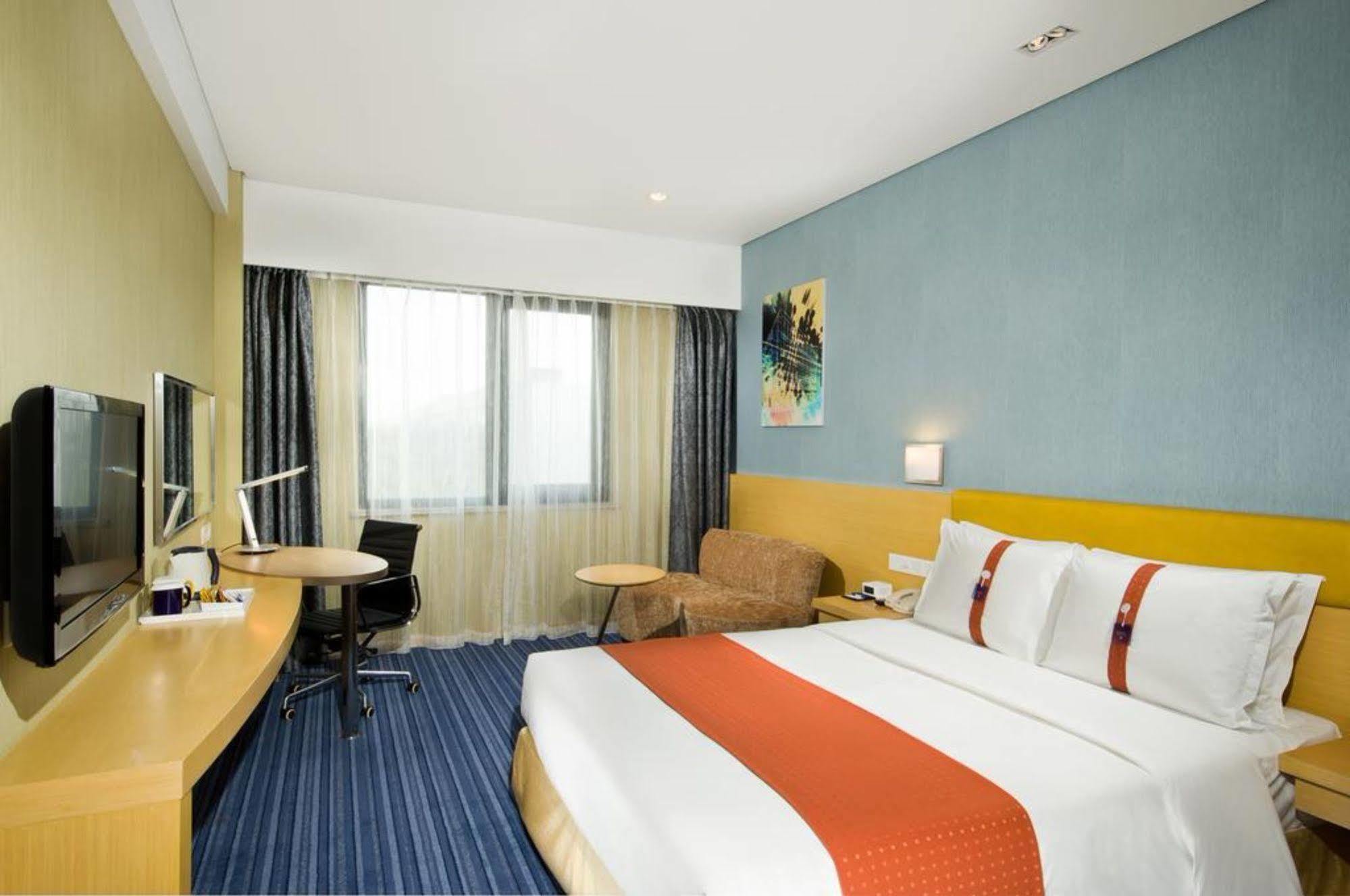 Holiday Inn Express Beijing Airport Zone, An Ihg Hotel Екстер'єр фото