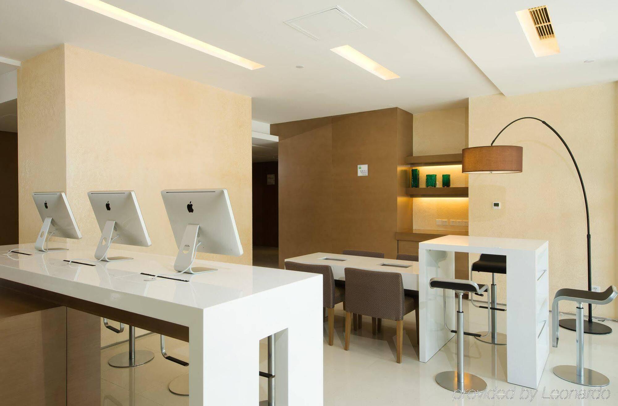 Holiday Inn Express Beijing Airport Zone, An Ihg Hotel Екстер'єр фото